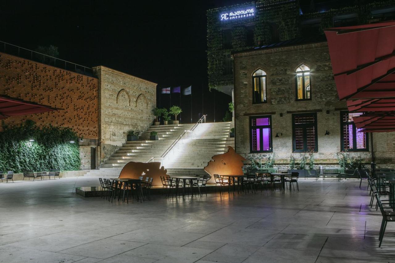Tsinandali Estate, A Radisson Collection Hotel Bagian luar foto The courtyard of the museum